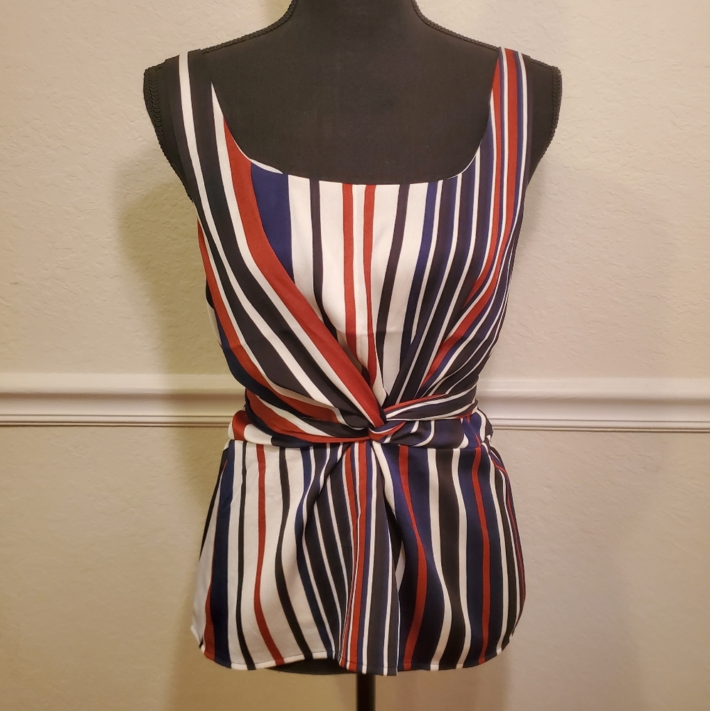NWT Express Two Chic Ways Sleeveless blouse top